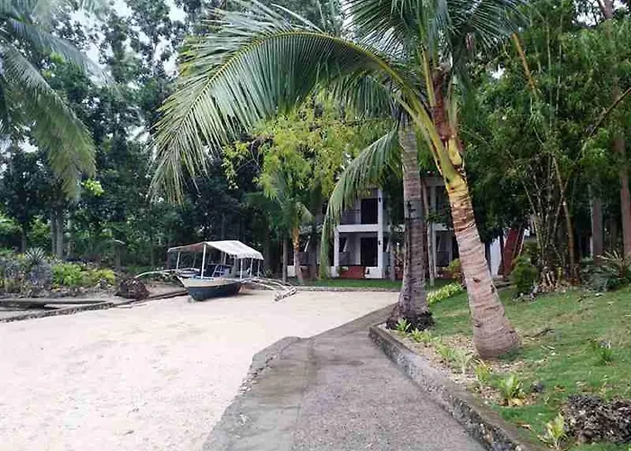 Maravilla Beach Club Resort